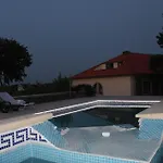 بيت للعطل Quinta Do Adil